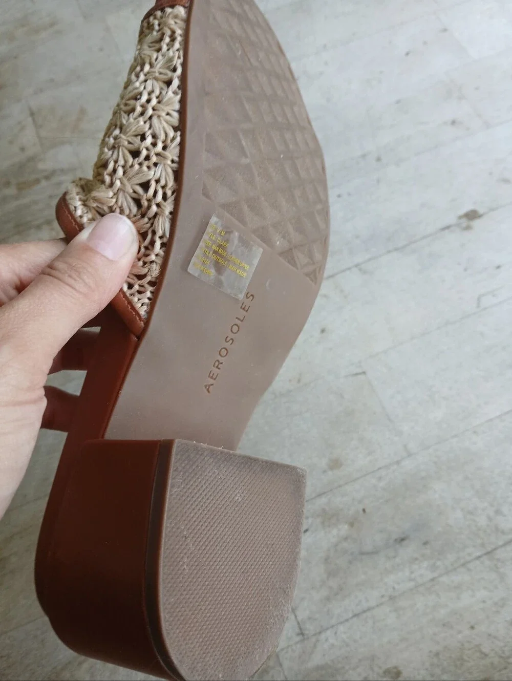 Aerosoles Women's Brown Raffia Slide Sandals - Natural